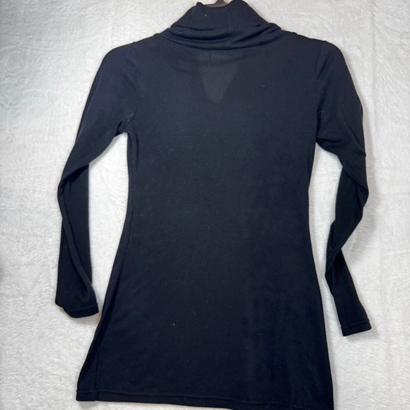 Digital Clothing Turtleneck Sweater Womens Size Medium Black Lightweight - Picture 8 of 8